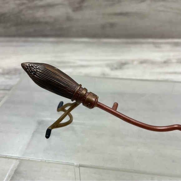 Harry Potter Gringotts Vault Cart Hagrid Goblin Die-Cast 2000 Mattel + Broom - Picture 12 of 14